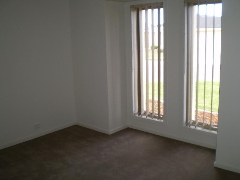 9 Harrow Pl, Truganina VIC 3029