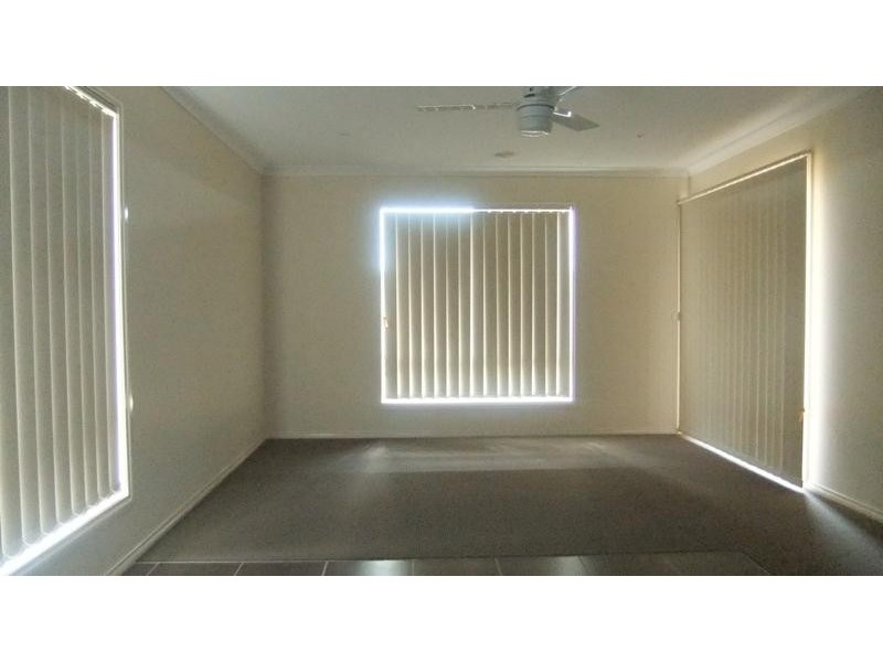 32 Barmera Way, Truganina VIC 3029