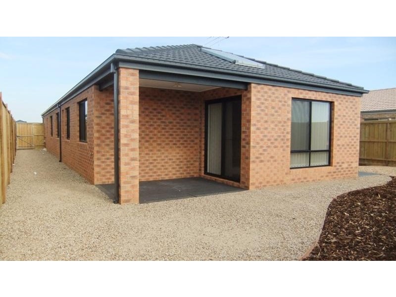 32 Barmera Way, Truganina VIC 3029