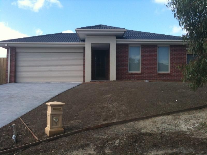 7 Saltash Ct, Sunbury VIC 3429