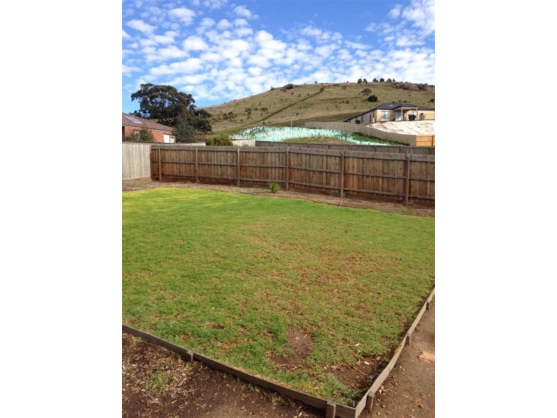 7 Saltash Ct, Sunbury VIC 3429
