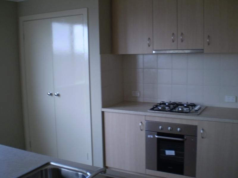 12 Fernhurst  Ave, Derrimut VIC 3030