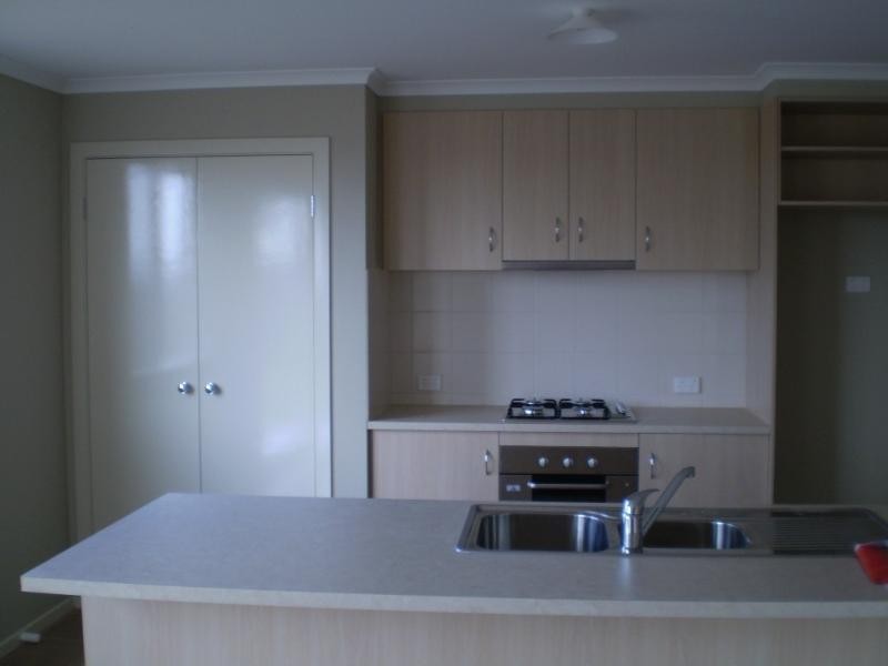 12 Fernhurst  Ave, Derrimut VIC 3030