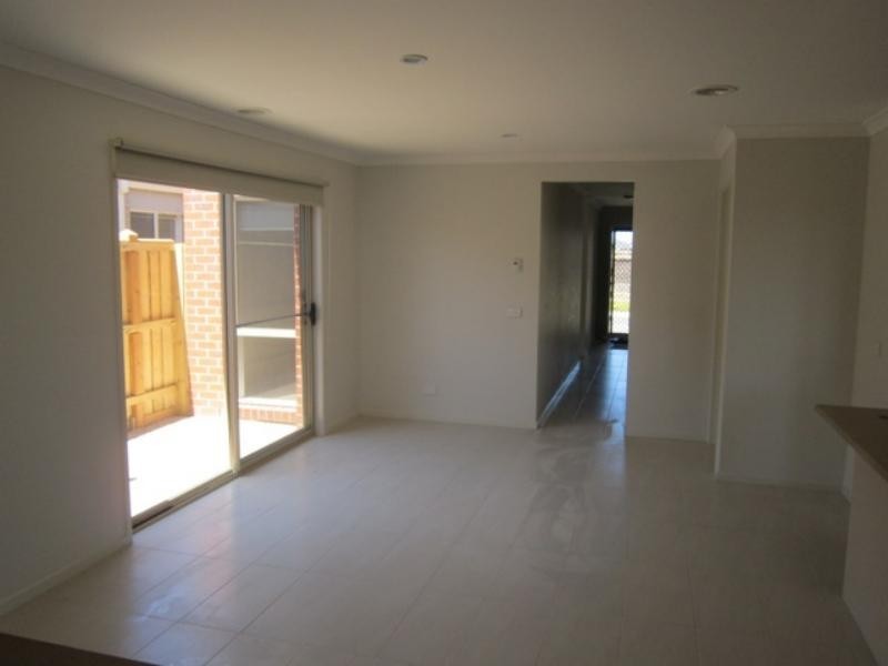 209 Saltwater Prom, Point Cook VIC 3030