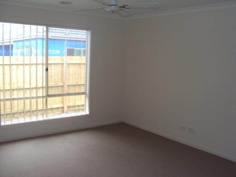 7 Leveque Loop, Craigieburn VIC 3064