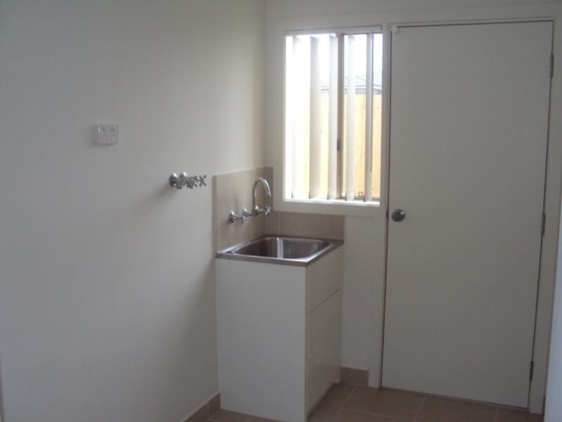 7 Leveque Loop, Craigieburn VIC 3064