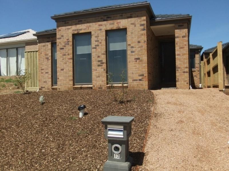 12 Gentle Wk, Doreen VIC 3754