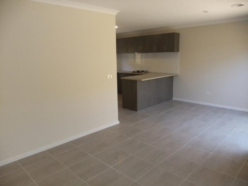 12 Gentle Wk, Doreen VIC 3754