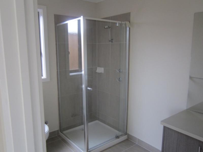 12 Gentle Wk, Doreen VIC 3754