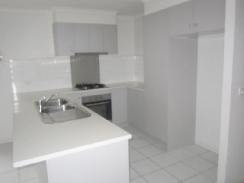 5 Dominion Tce, Truganina VIC 3029