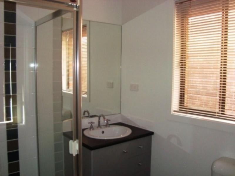 78 Hatchlands Dr, Deer Park VIC 3023