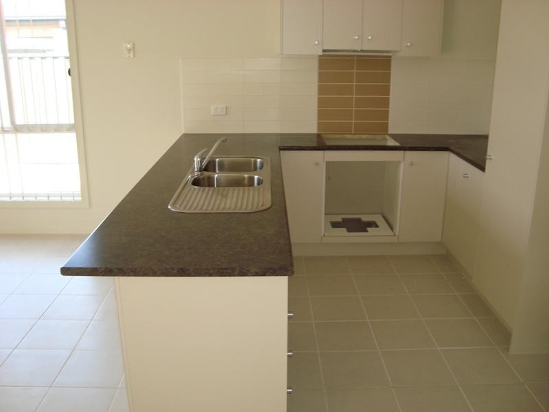 61 Mareeba Way, Craigieburn VIC 3064