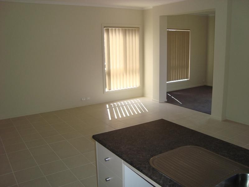 61 Mareeba Way, Craigieburn VIC 3064