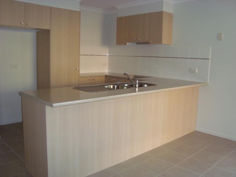 31 Dominion Tce, Truganina VIC 3029