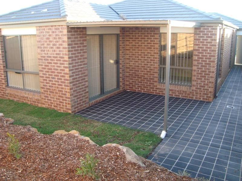 31 Dominion Tce, Truganina VIC 3029
