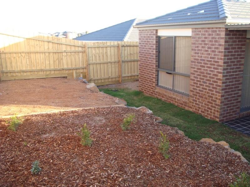 31 Dominion Tce, Truganina VIC 3029
