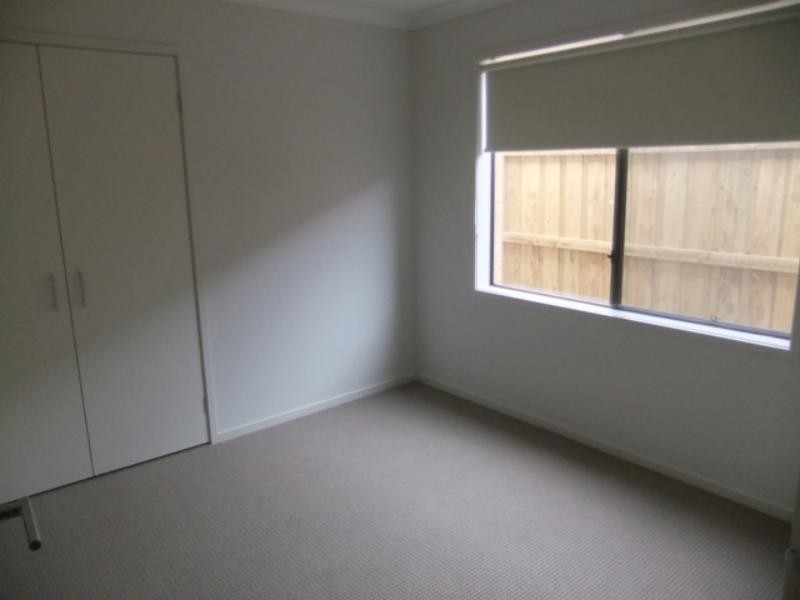 203 Saltwater Prom, Point Cook VIC 3030