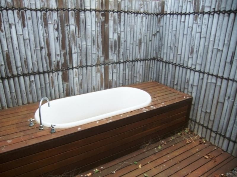 4 St Andrew Dr, Deer Park VIC 3023