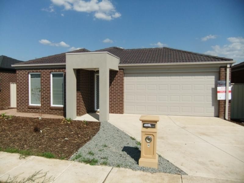 4 Parkvista Dr, Truganina VIC 3029
