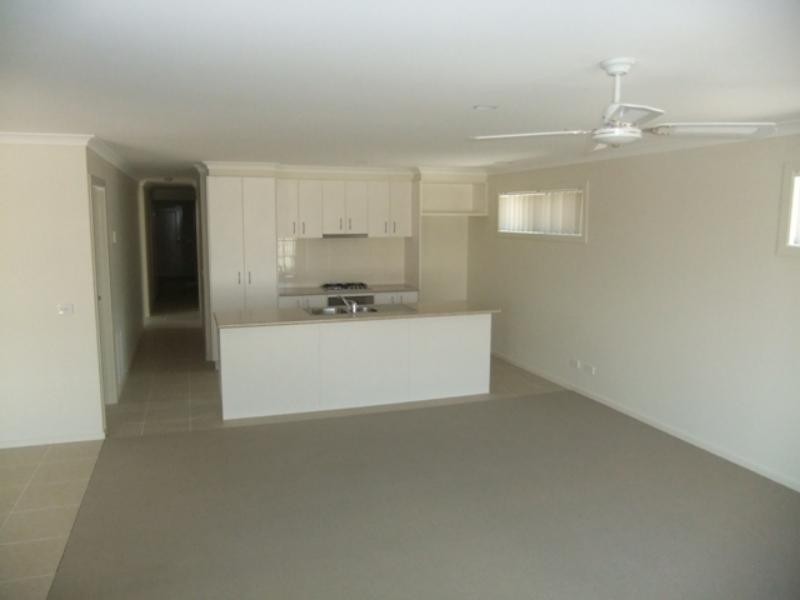 4 Parkvista Dr, Truganina VIC 3029