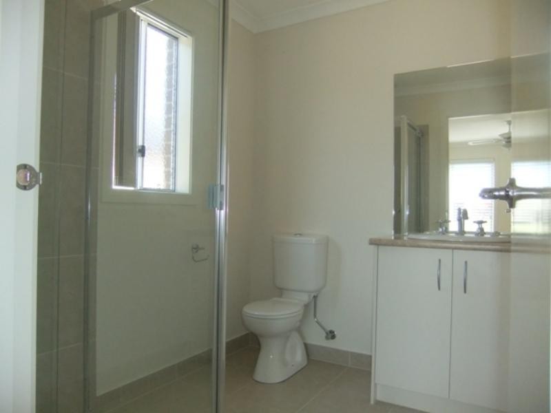 4 Parkvista Dr, Truganina VIC 3029