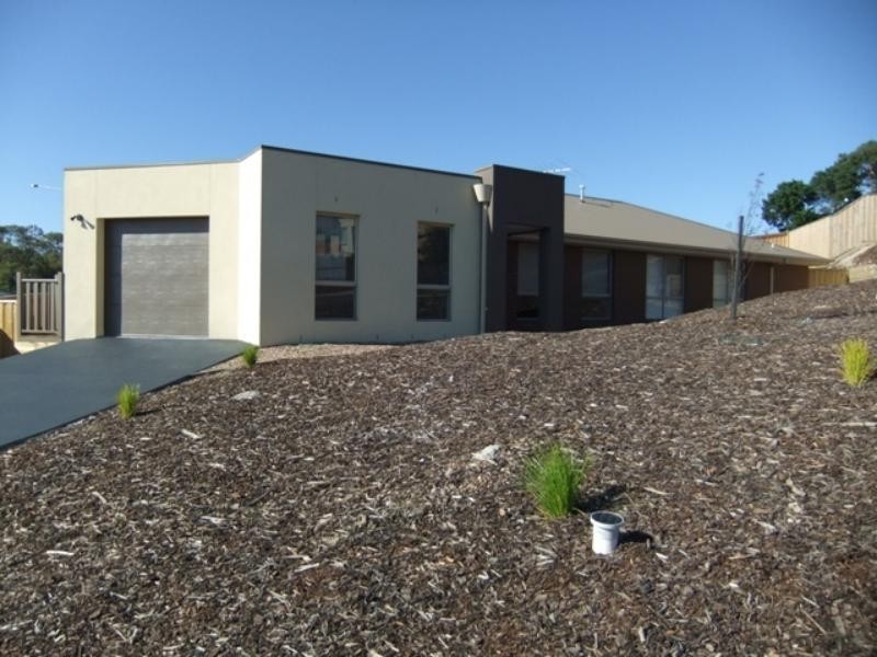 3 Oswin Ct, Sunbury VIC 3429