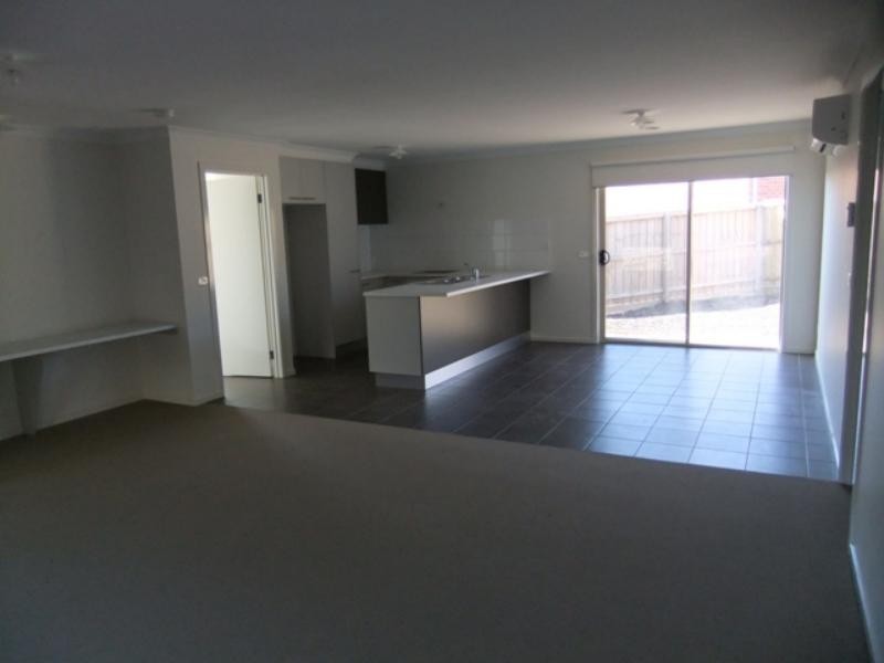 3 Oswin Ct, Sunbury VIC 3429