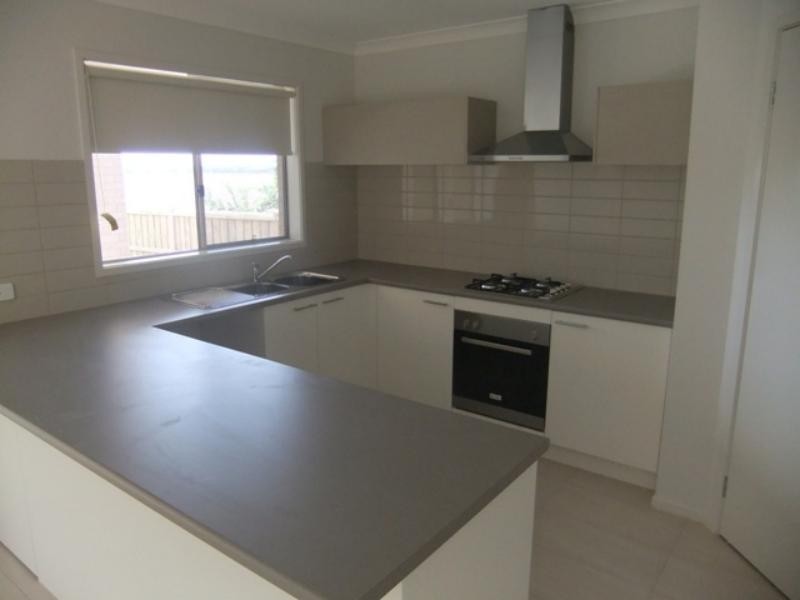 213 Saltwater Prom, Point Cook VIC 3030