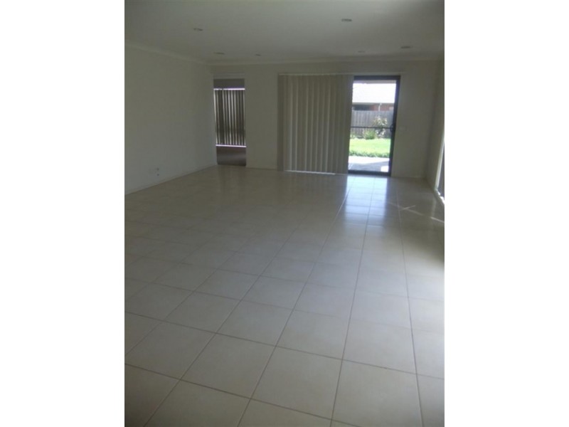 11 Wodalla Cct, Sandhurst VIC 3977