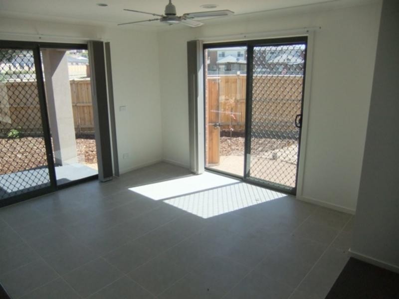 3 Treeview Dr, South Morang VIC 3752