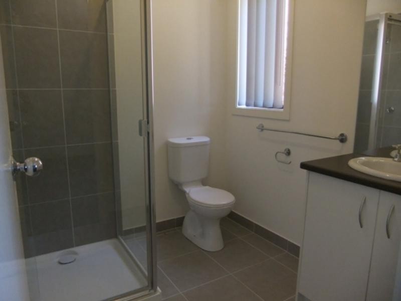 3 Treeview Dr, South Morang VIC 3752