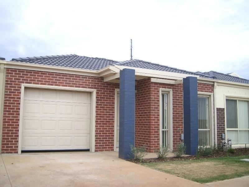 Melton South VIC 3338