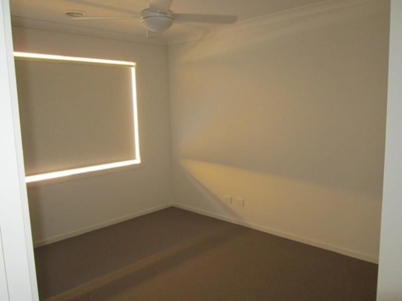 27 Morgan Cres, Werribee VIC 3030