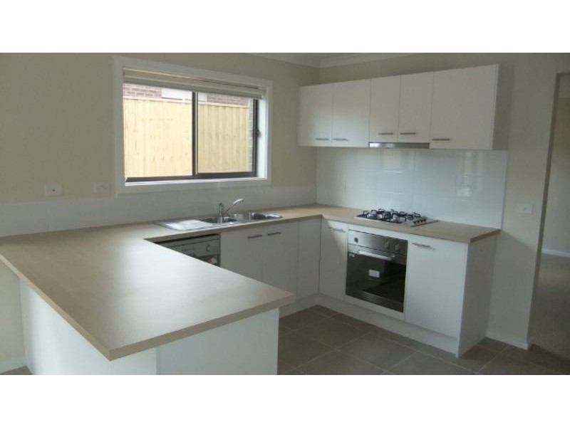 5 Foothills St, Doreen VIC 3754