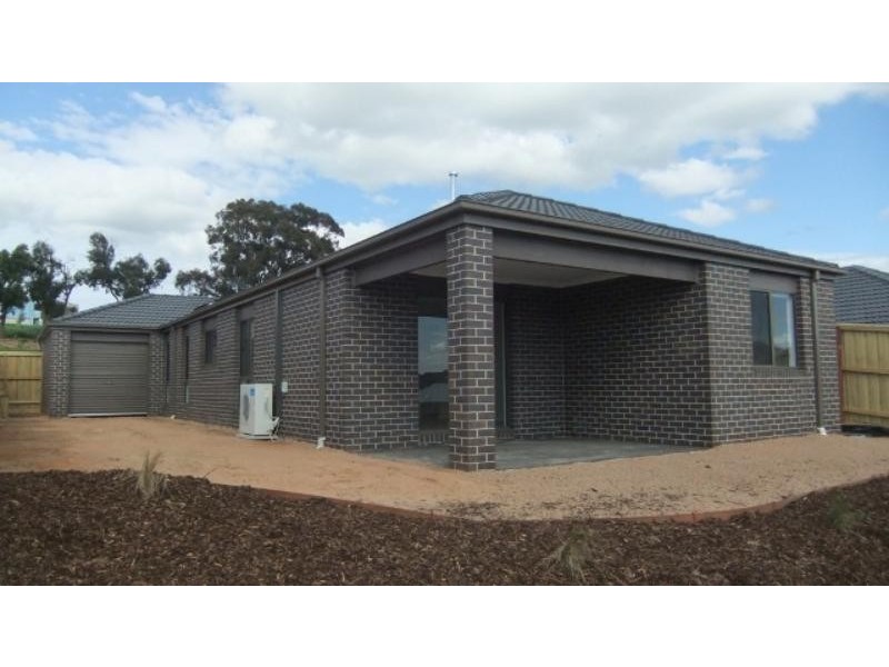 5 Foothills St, Doreen VIC 3754