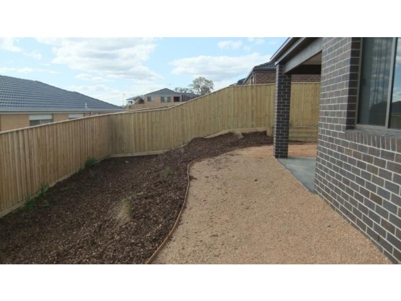 5 Foothills St, Doreen VIC 3754