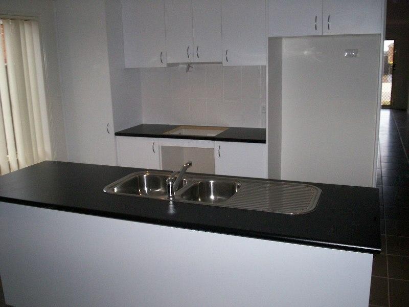 23 Bentley Dr, Deer Park VIC 3023