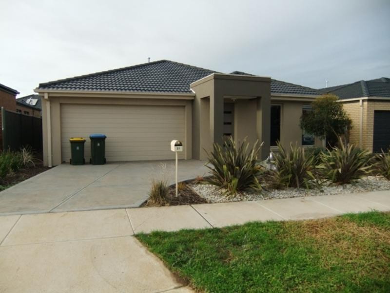 31 Kinglake Dr, Wyndham Vale VIC 3024