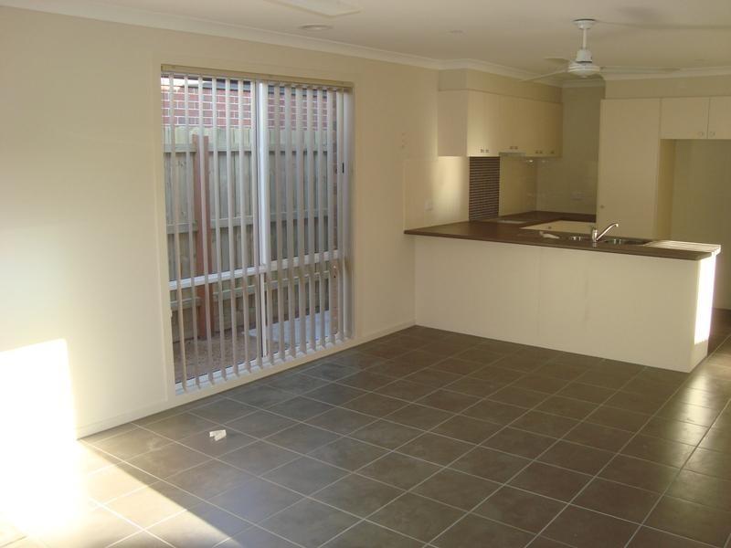 35 Dominion Tce, Truganina VIC 3029