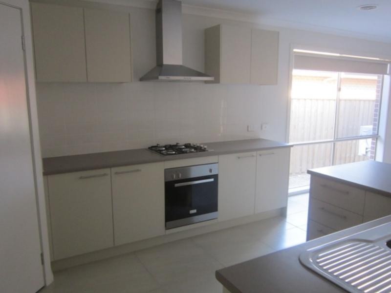 99 Sarissa St, Lalor VIC 3075