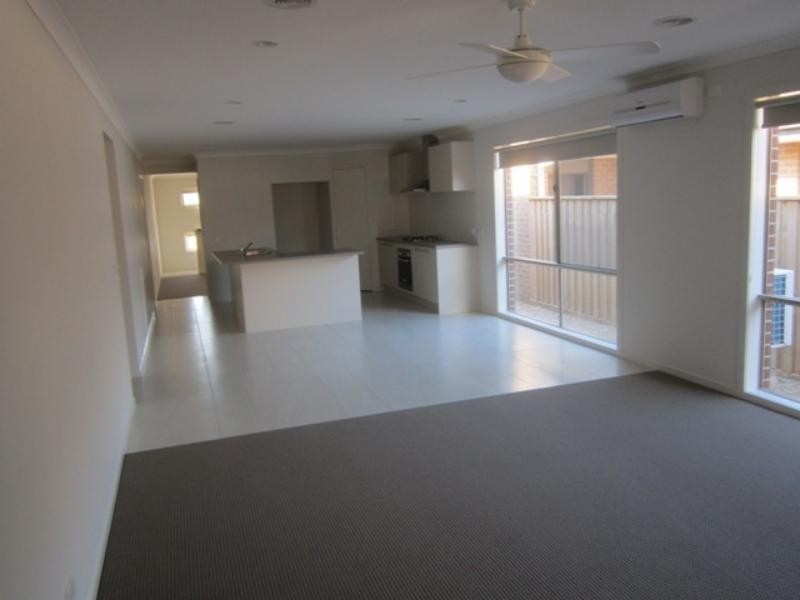 99 Sarissa St, Lalor VIC 3075