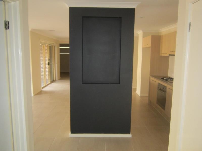 23 Dargo Cres, Doreen VIC 3754