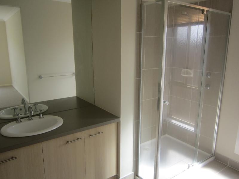 23 Dargo Cres, Doreen VIC 3754