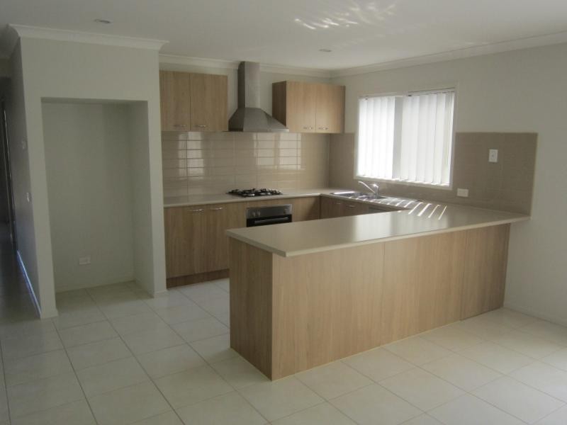 5 Getaway Dr, Doreen VIC 3754