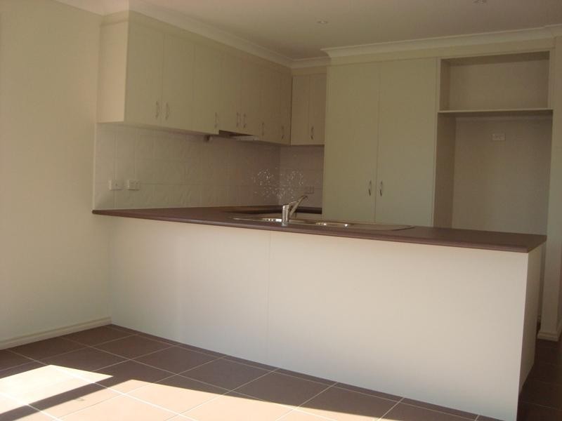 12 Tauton  Gr, Derrimut VIC 3030