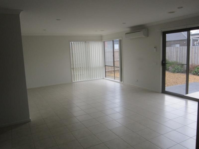 5 Escape Dr, Doreen VIC 3754