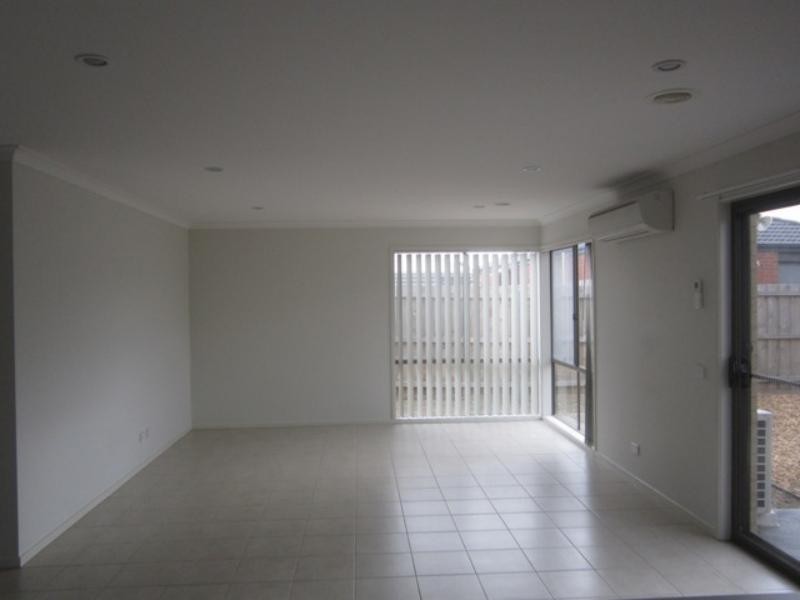 5 Escape Dr, Doreen VIC 3754