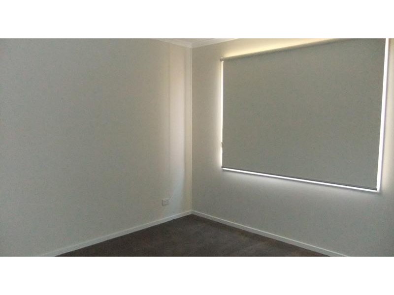 8 Dobson Ave, South Morang VIC 3752