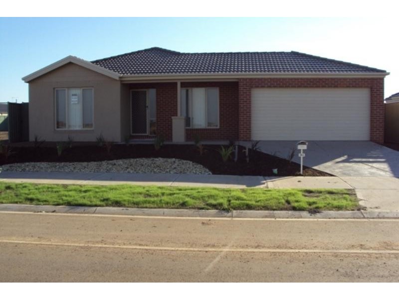 264 Blackforest Rd, Wyndham Vale VIC 3024