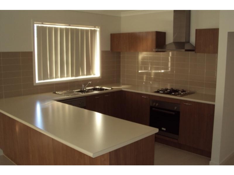 264 Blackforest Rd, Wyndham Vale VIC 3024